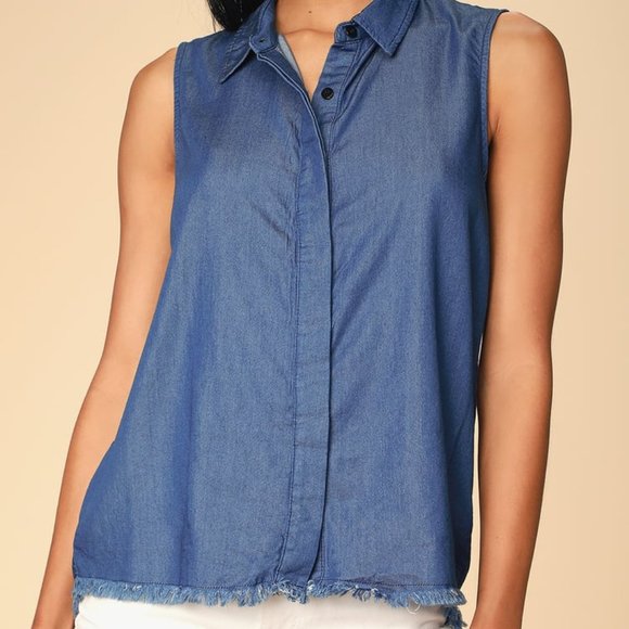 NWT Lulu's Medium Wash Chambray Sleeveless Button-Up Top Blouse - Picture 1 of 5